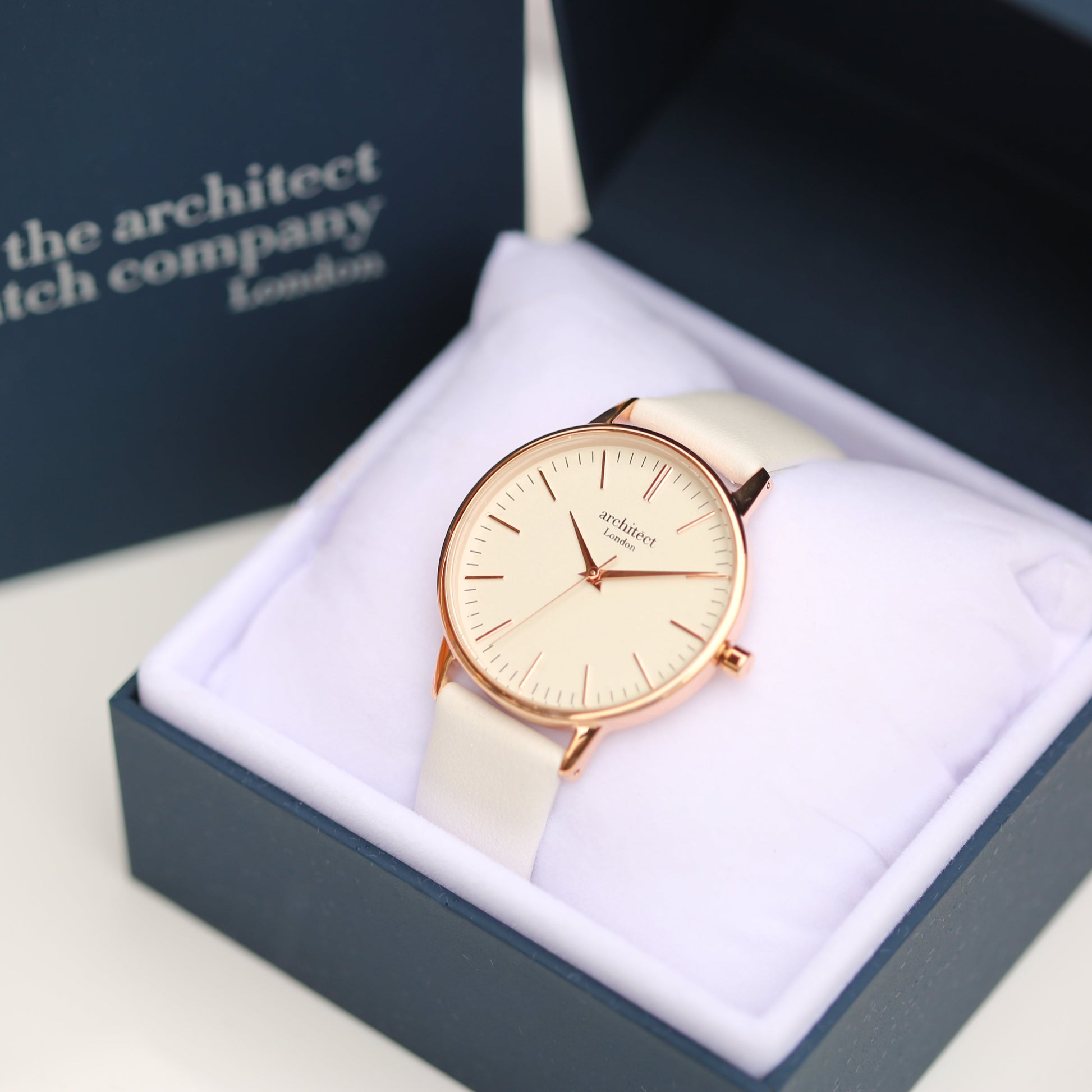 Ladies ArchitÄ“ct Blanc - Modern Font Engraving + White Strap - Wear We Met